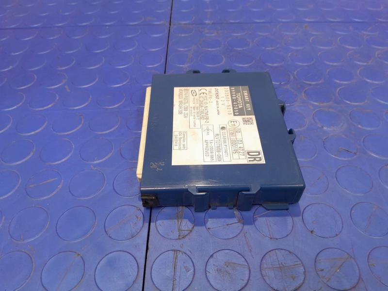 2010-2012 Toyota Prius Smart Key Computer Assembly Genuine OEM 89990-47050