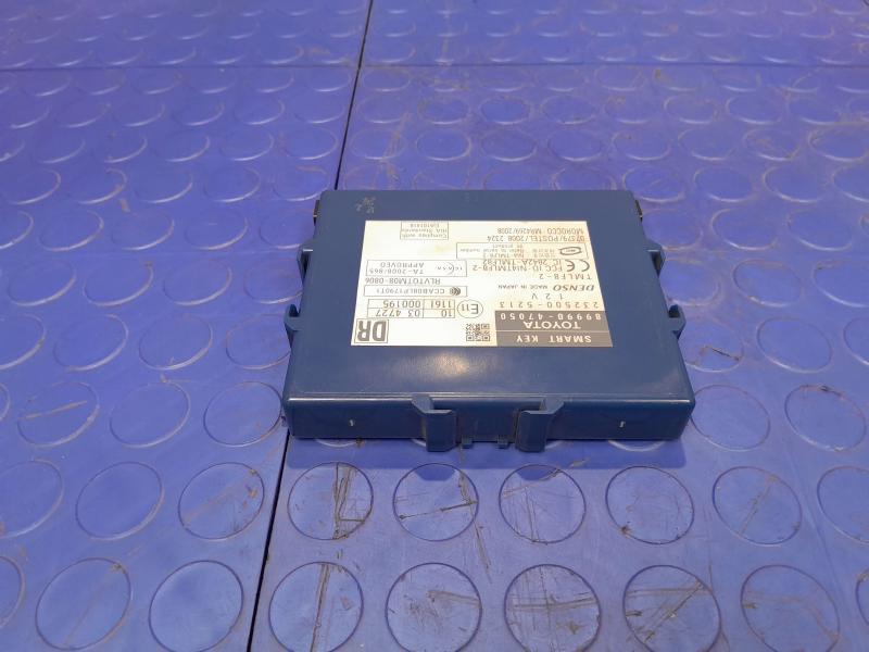 2010-2012 Toyota Prius Smart Key Computer Assembly Genuine OEM 89990-47050