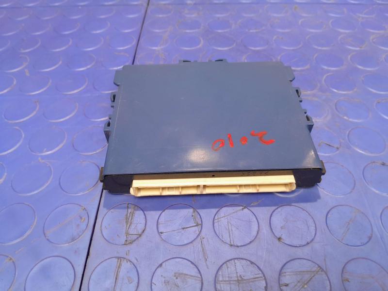2010-2012 Toyota Prius Smart Key Computer Assembly Genuine OEM 89990-47050