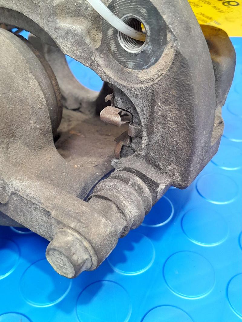 2009 Toyota RAV4 Caliper