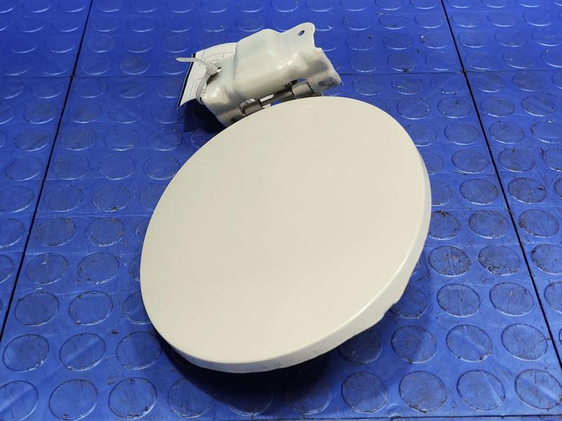 2014 Nissan Maxima Fuel Tank Door