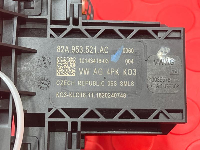 2017-2020 Audi A3 S3 Multifunction Column Switch Assembly Wiper Signal OEM 82A953521AC