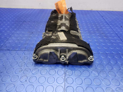 2014 Chevrolet Caprice Valve Cover