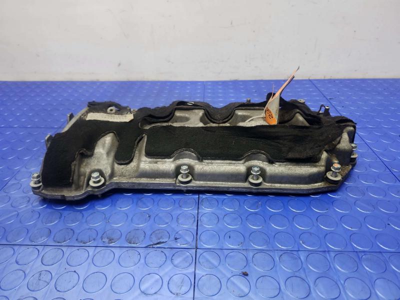 2014 Chevrolet Caprice Valve Cover