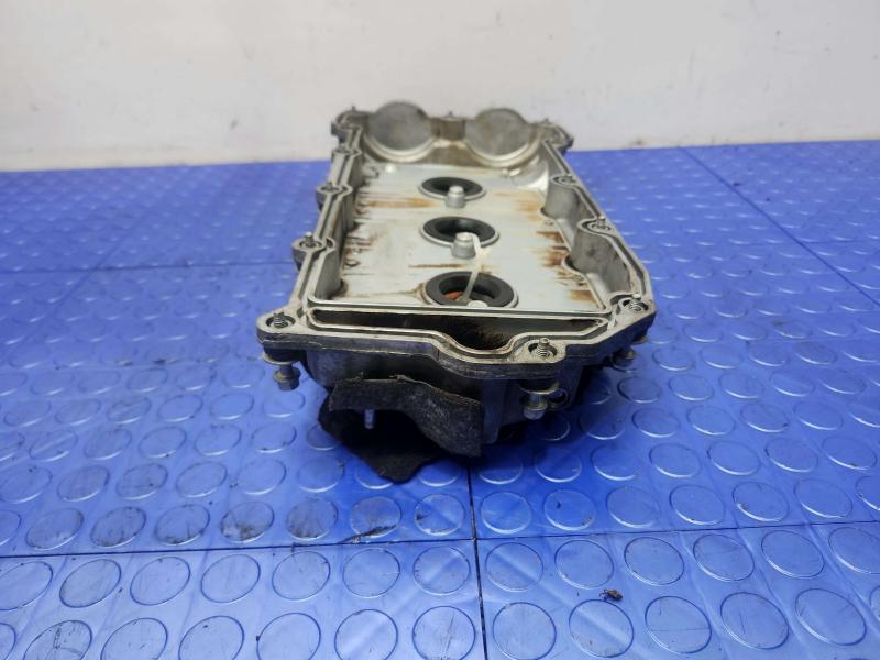 2014 Chevrolet Caprice Valve Cover