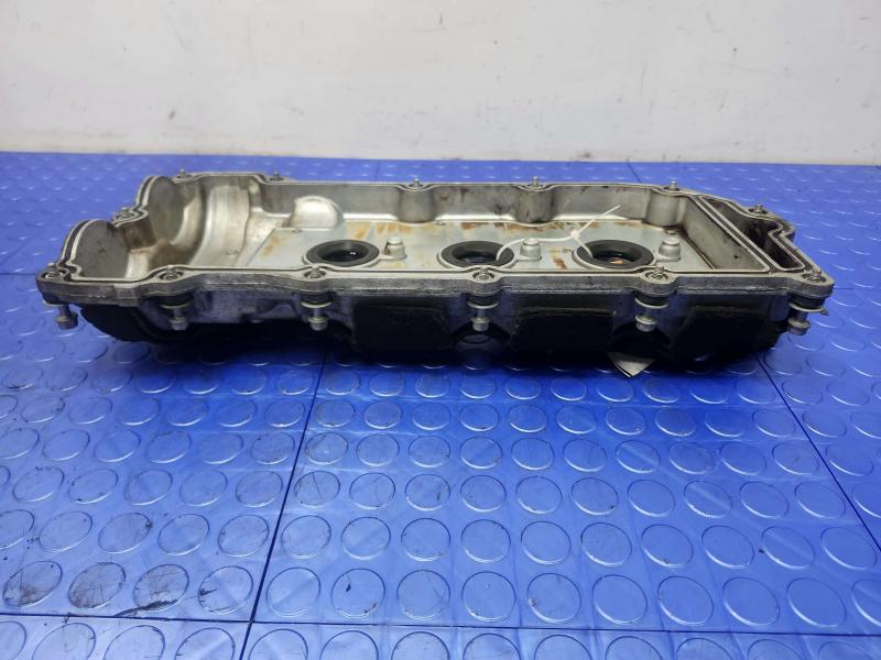 2014 Chevrolet Caprice Valve Cover
