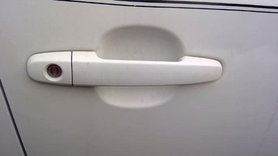 2001 - 2007 Toyota Highlander Front Door Handle Assembly RH Passenger Side White 040 OEM 6921112220C1