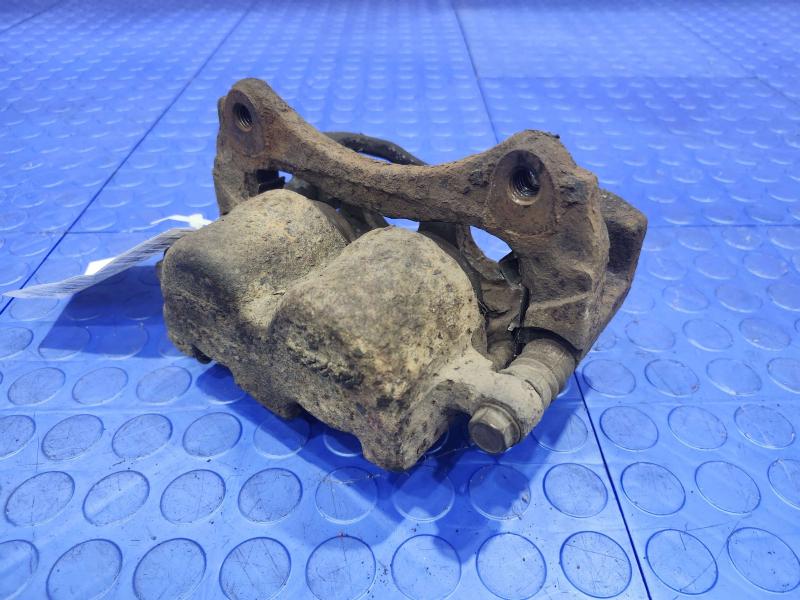 2004 Ford Explorer Caliper