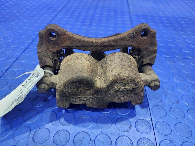 2004 Ford Explorer Caliper