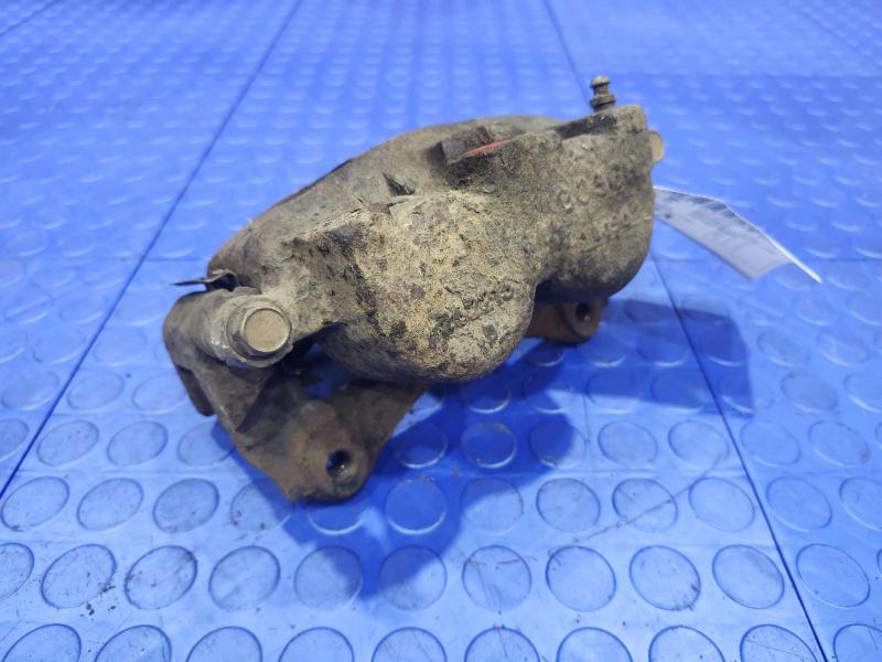 2004 Ford Explorer Caliper
