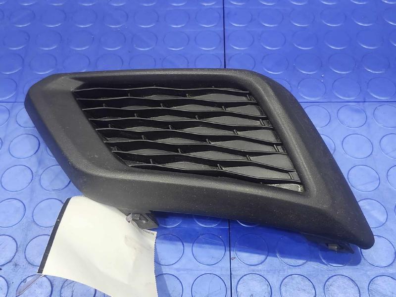 2015 Nissan Rogue Grille