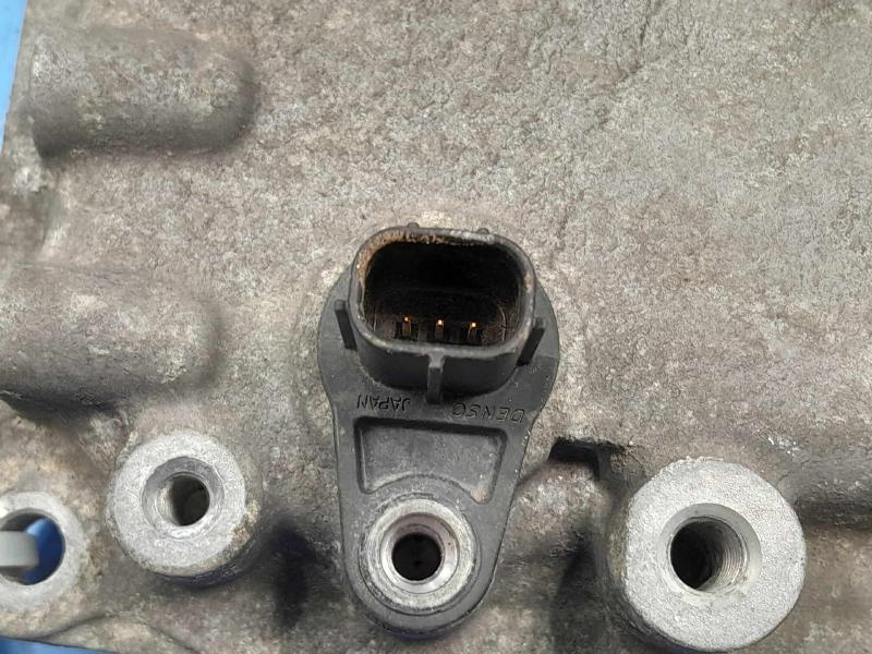 2010 Toyota Prius Valve Cover