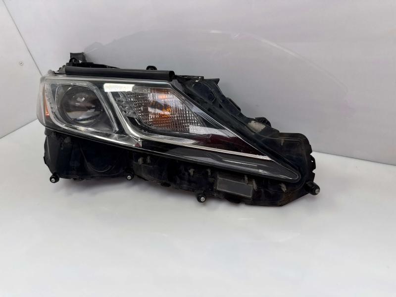 2018 Toyota Camry Headlamp Assembly