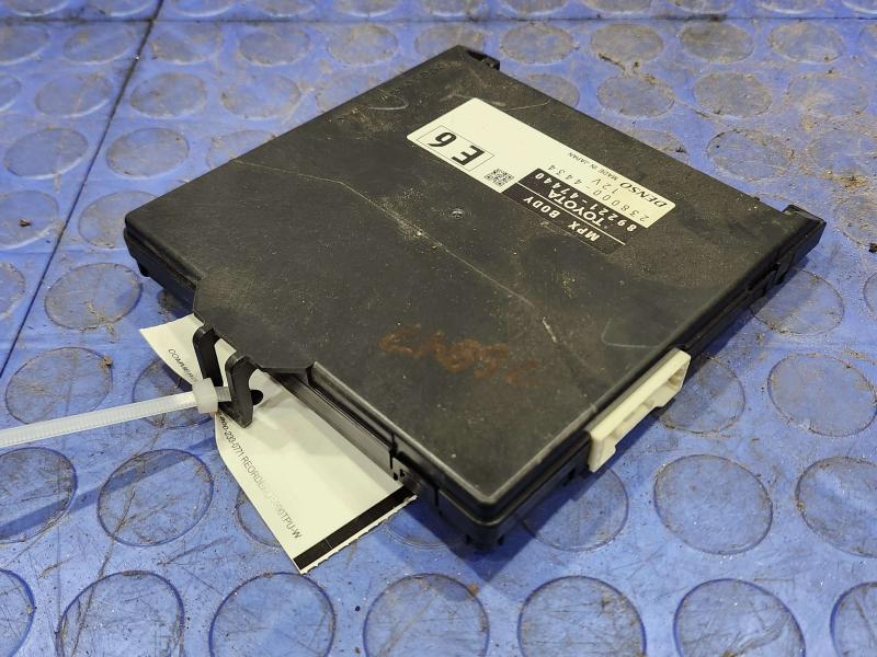 2016-2018 Toyota Prius 1.8L Network Multiplex Control Module OEM 89221-47440