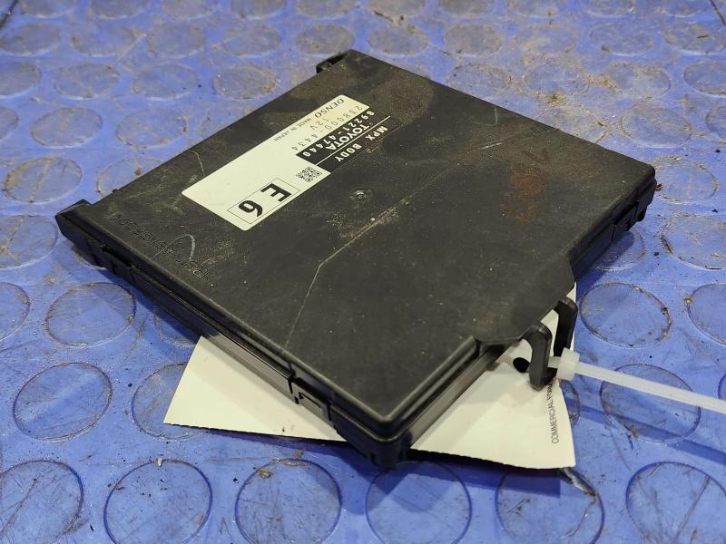 2016-2018 Toyota Prius 1.8L Network Multiplex Control Module OEM 89221-47440