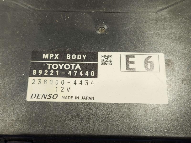 2016-2018 Toyota Prius 1.8L Network Multiplex Control Module OEM 89221-47440