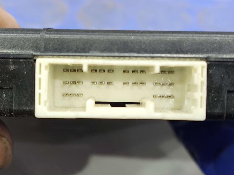2016-2018 Toyota Prius 1.8L Network Multiplex Control Module OEM 89221-47440