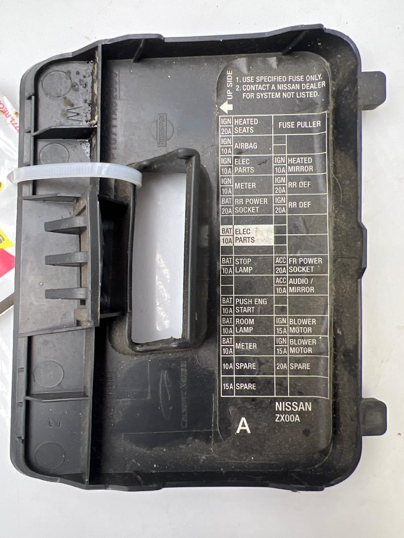 2007 - 2012 Nissan Altima Cabin Fuse Relay Box Cover OEM 68964JA000