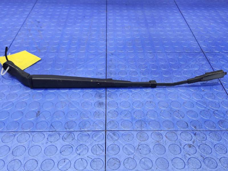 2007 Cadillac Escalade Windshield Wiper Arm Left Driver Side OEM 25872299