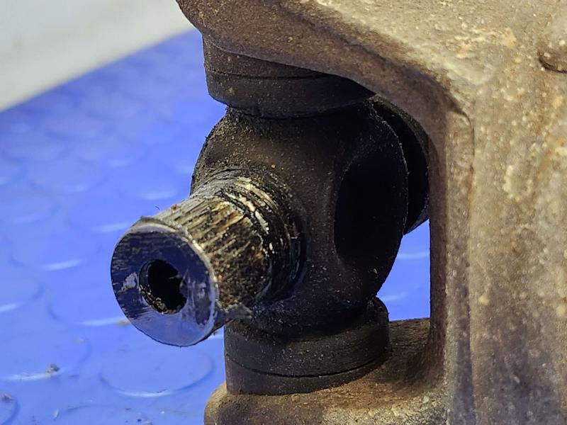 2007 Hummer H3 Rear Drive Shaft