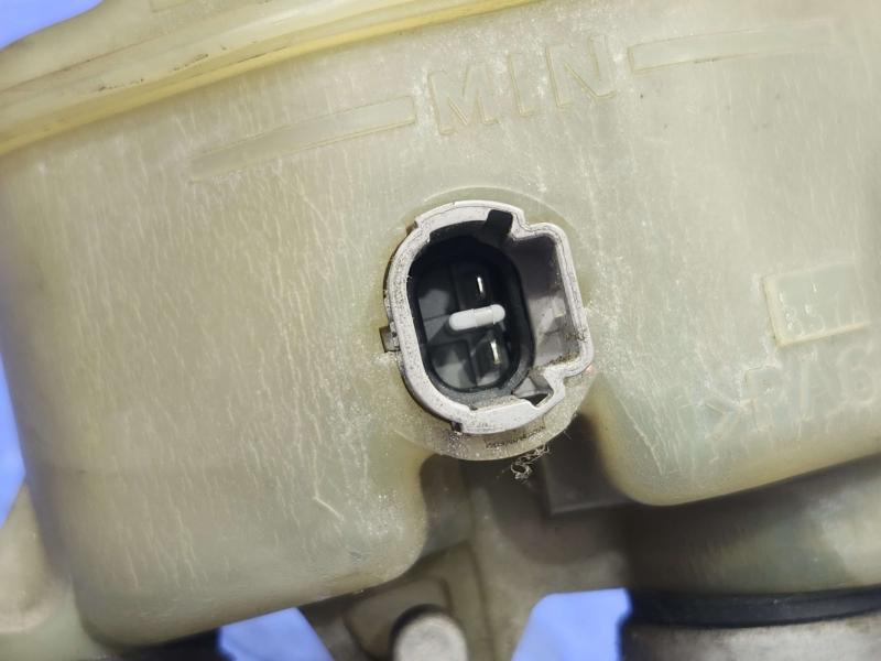 1997 Toyota Tacoma Master Cylinder