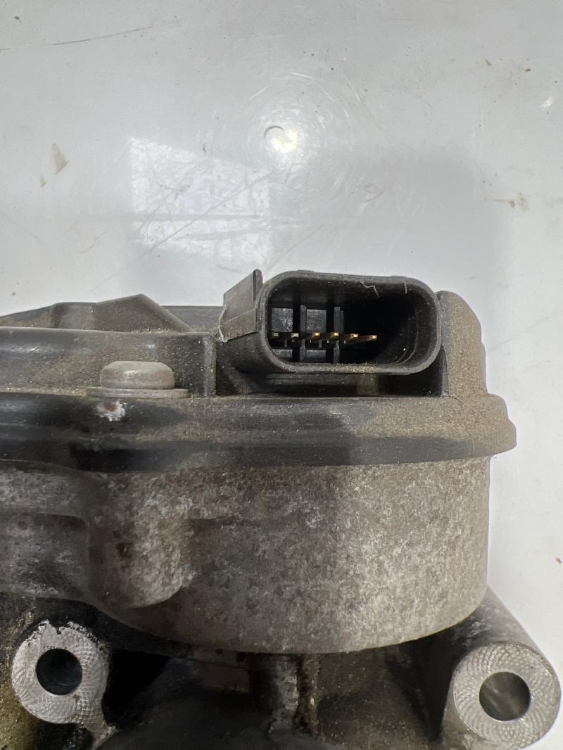 2011 Ford Explorer Throttle Body/Valve Assy