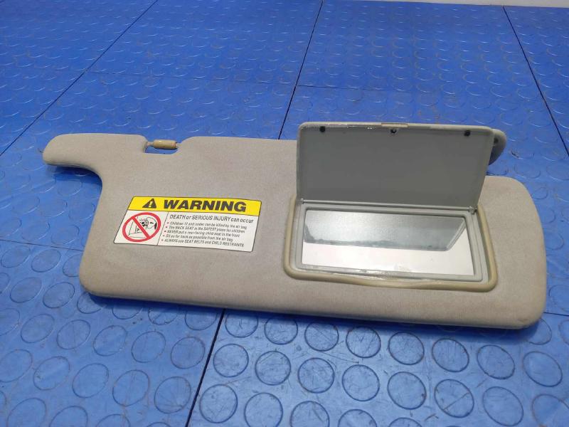 2001 Honda CR-V Sun Visor