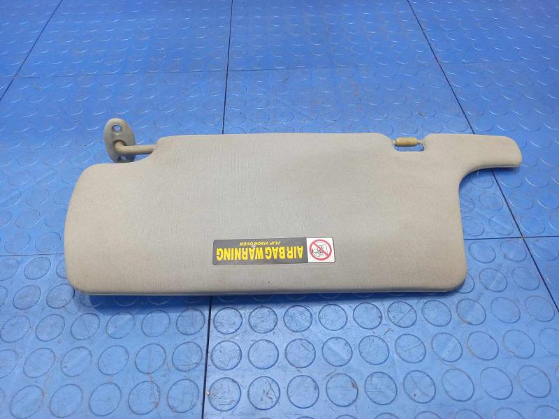 2001 Honda CR-V Sun Visor