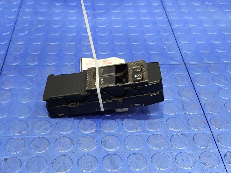 2010 Dodge Challenger Door Switch Front