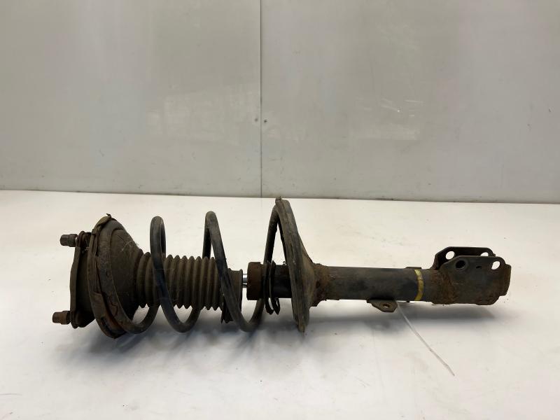 2004 2005 Toyota Rav4 Front Strut Assembly RH Passenger Side OEM 4851049535