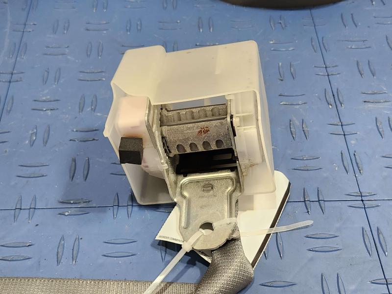 2013 Toyota Camry Rear Seat Belt