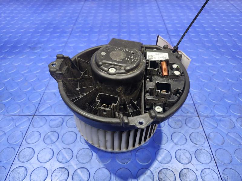 2017 Chrysler 200 Blower Motor