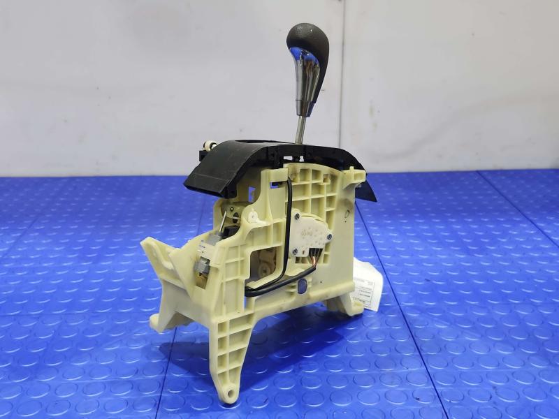 2011 Kia Sorento Floor Shifter
