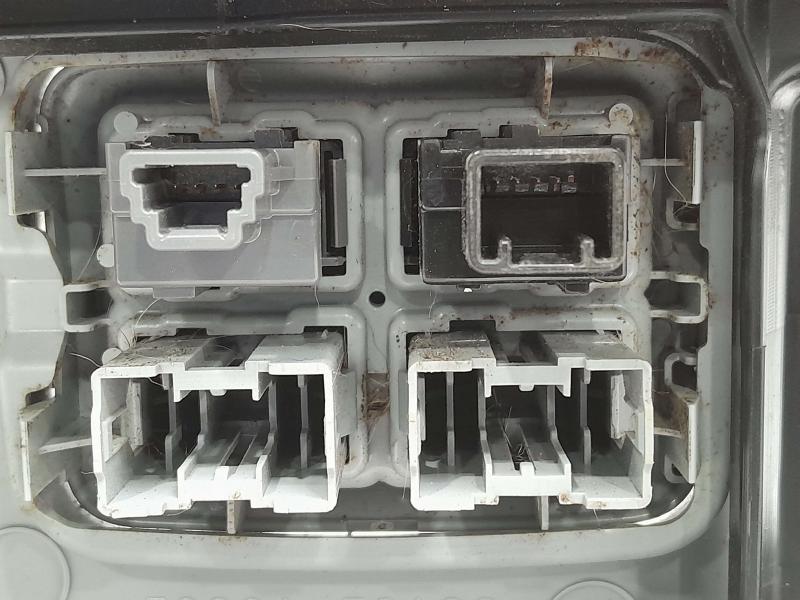 2012 - 2019 Toyota Prius C 1.5L Center Floor Console Assembly Gray & Black OEM 5891152211C0
