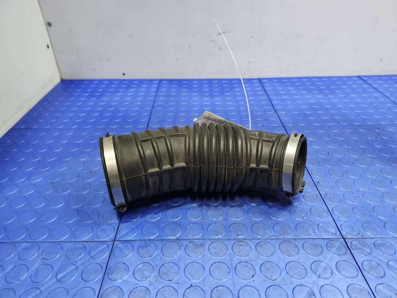 2010 Dodge Challenger Air Intake Tube/Resonator