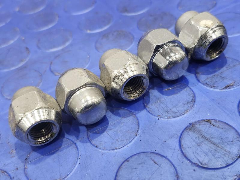 2022 Hyundai Sonata Lug Nuts