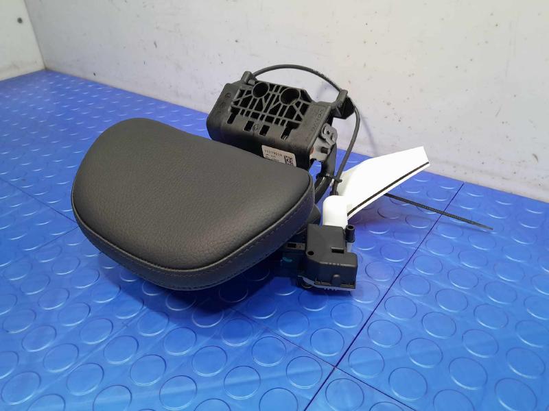 2018 Volvo S90 Headrest