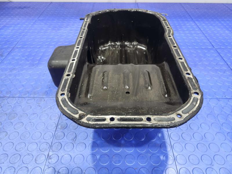 1992 Isuzu NPR Oil Pan