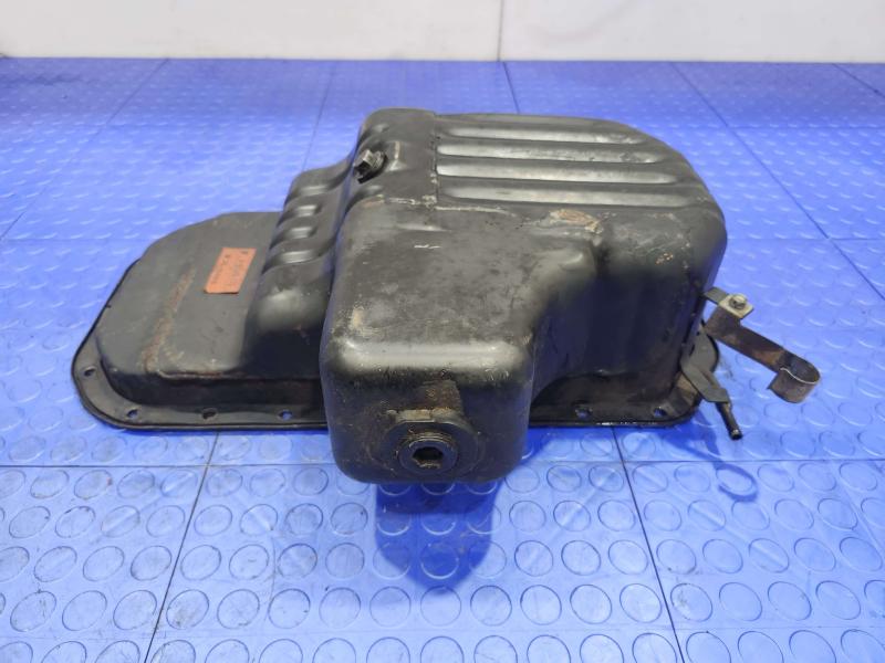 1992 Isuzu NPR Oil Pan