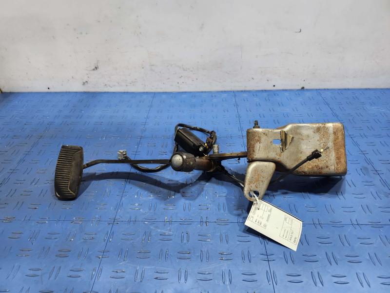 2001 Ford F-150 Brake Pedal