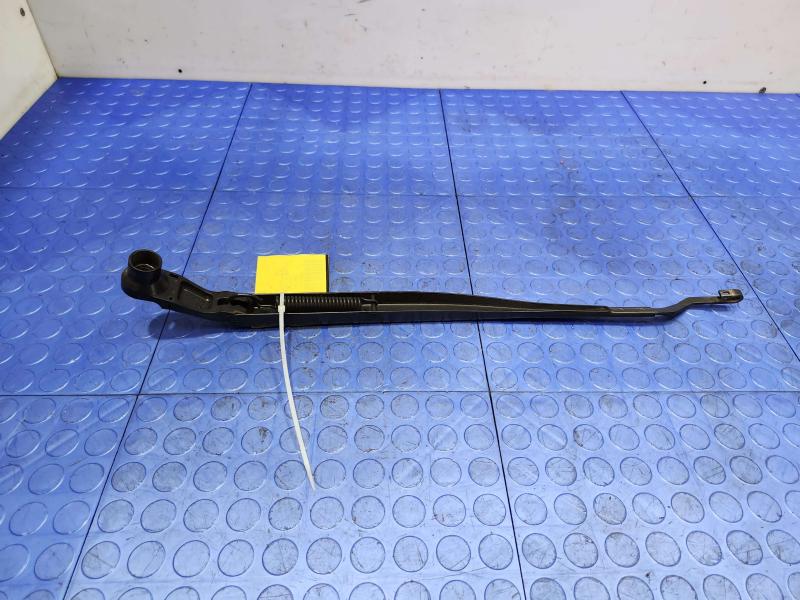 2015 Jeep Grand Cherokee Wiper Arm