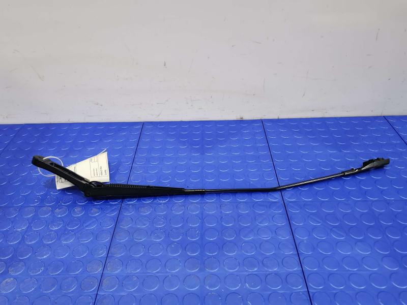 2020 Volkswagen Passat Wiper Arm