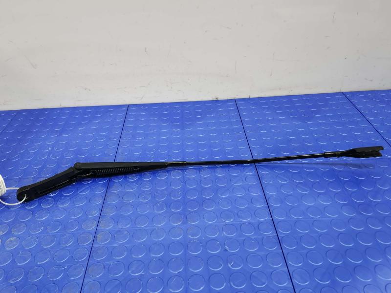 2020 Volkswagen Passat Wiper Arm