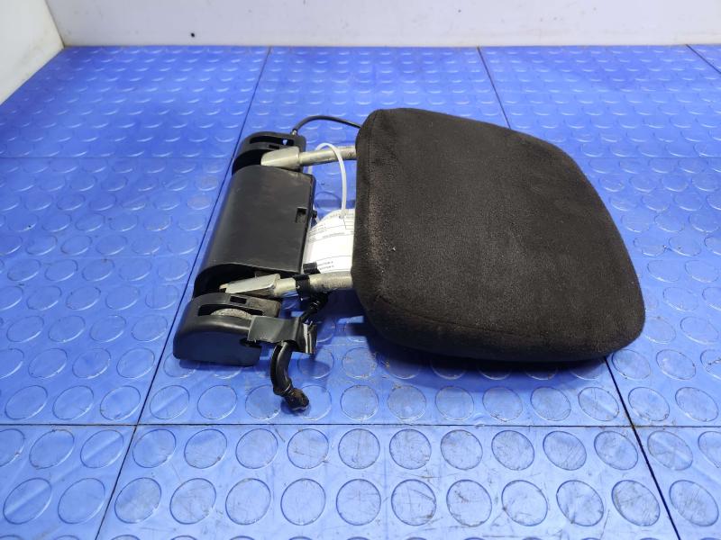 2012 Dodge Grand Caravan Headrest
