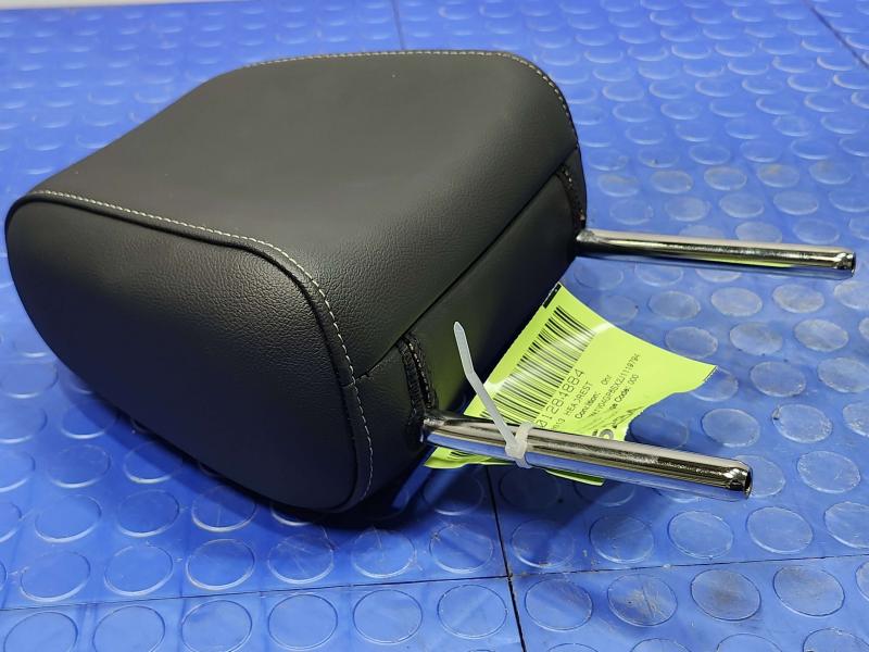 2018 Buick Regal Headrest