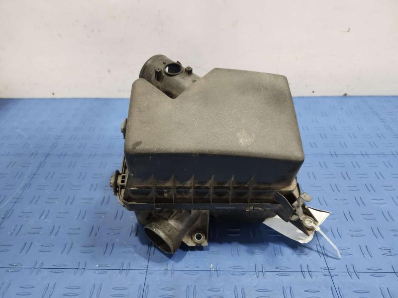2013 Toyota Camry Air Cleaner