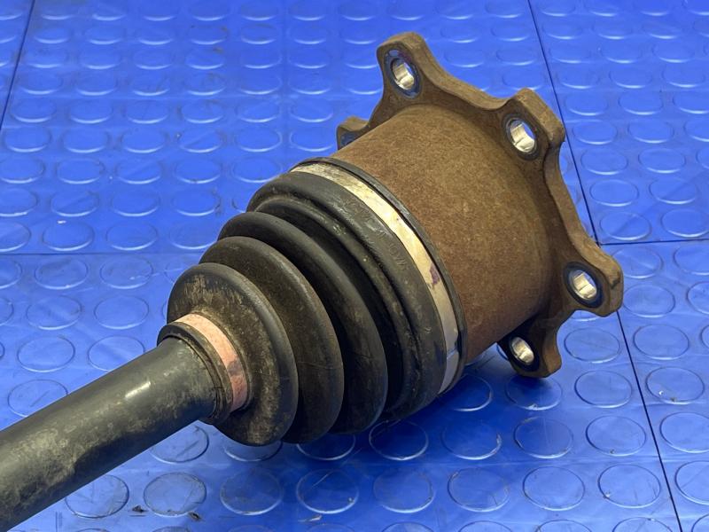 2014 Infiniti QX80 Axle Shaft