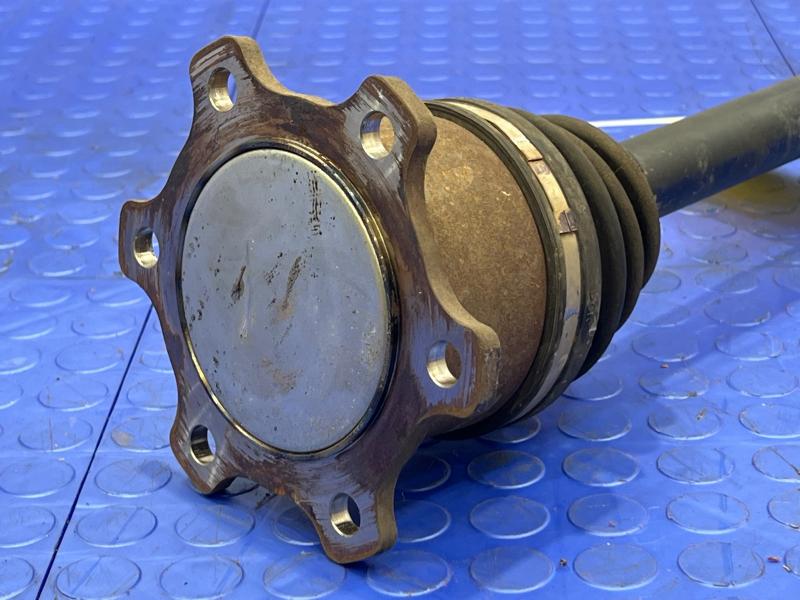 2014 Infiniti QX80 Axle Shaft