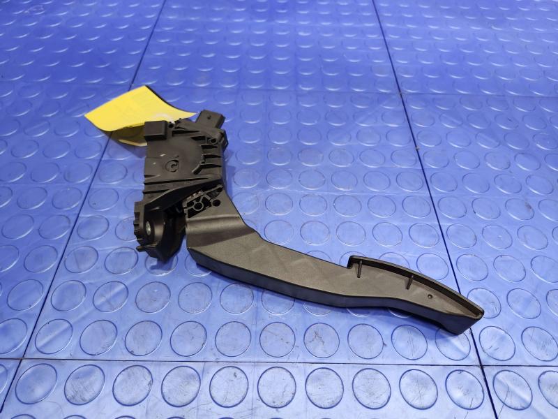 2020 Ford Escape Pedal Assembly