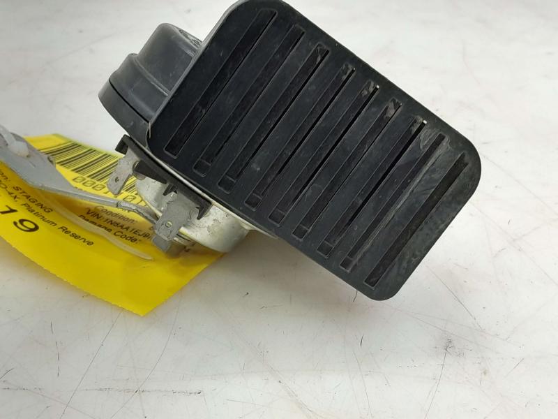 2016-2023 Nissan Titan Low Note Horn Assembly Genuine OEM Part 25620EZ00A